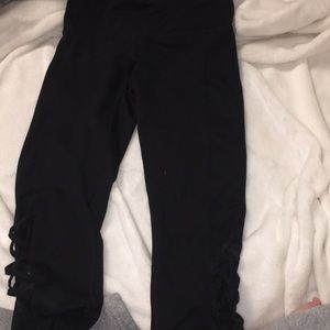 Cropped black leggings